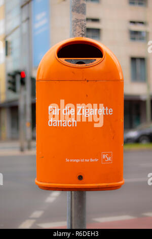 Dustbin Of The Berliner Stadtreinigung Bsr Stock Photo