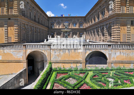 Europe, Italy, Florence, Boboli Garden, Palazzo Pitti Stock Photo