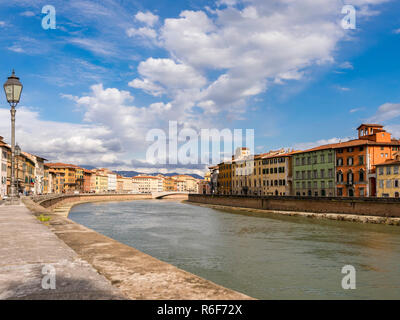 Horizontal view of the river Arno in Pisa, Tuscany. Stock Photo