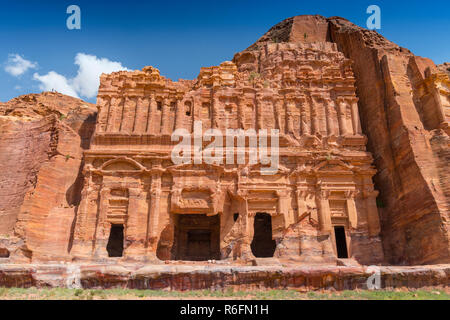 Corinthian tomb, tombs of the royal wall, Petra, Jordan Stock Photo - Alamy