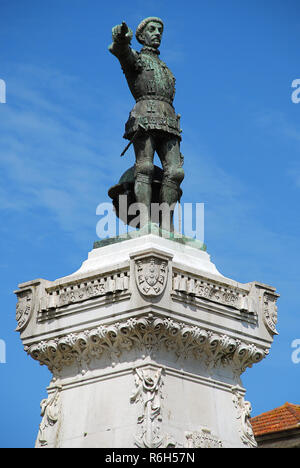 Statue of Prince Henry the Navigator, Jardim do Infante Dom Henrique, Porto, Portugal. Stock Photo