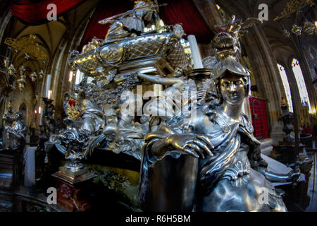 Interiors of St Vitus Cathedral, Wenceslaus and Adalbert, Prague, Czech Republic Stock Photo