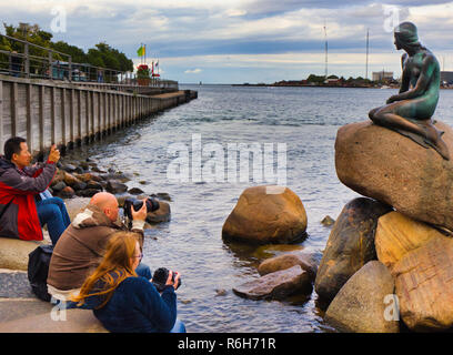 Tourists photographing the Little Mermaid bronze statue, Langelinie promenade, Copenhagen, Denmark, Scandinavia
