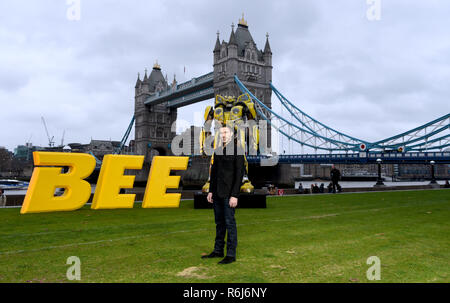 Photo Must Be Credited ©Alpha Press 079965 05/12/2018 Travis Knight at the Bumblebee Movie Photocall at Potters Field Park, Tower Bridge in London Stock Photo