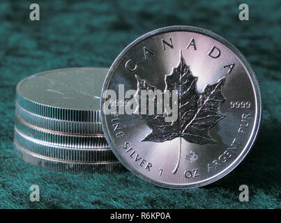 1 Troy Ounce Canadian Maple Leaf Pure Solid Silver Bullion Coins Stock Photo