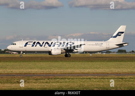 finnair-airbus-a321-200-with-