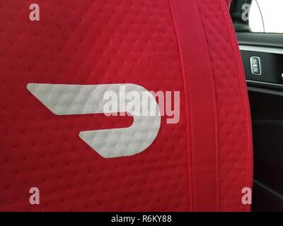 Insulated Delivery Bag With Logo For Food Delivery Gig Economy App