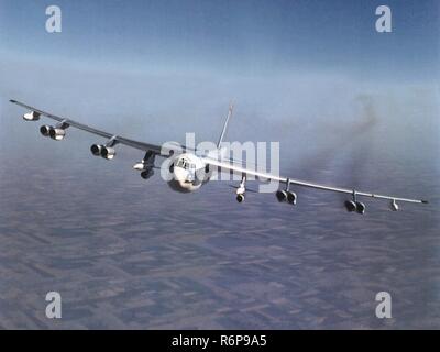 North American GAM-77/AGM-28 Hound Dog Air-launched Stand-off Missile ...