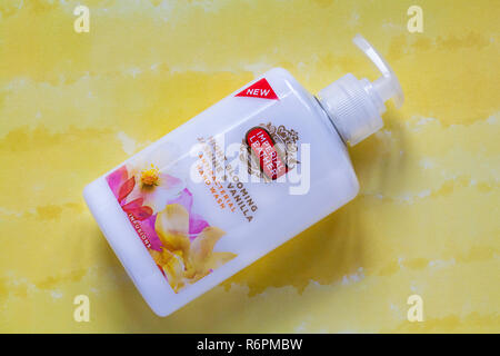 imperial leather night blooming jasmine and vanilla