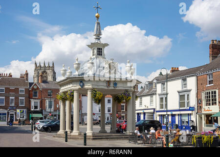 Elegant early Georgian Market Cross in Saturday Market, Beverley, East Riding of Yorkshire, England, United Kingdom Stock Photo