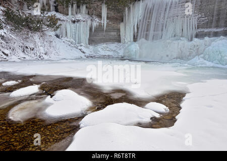 Ice formations on the Kagawong River below Bridal Veil Falls Stock Photo