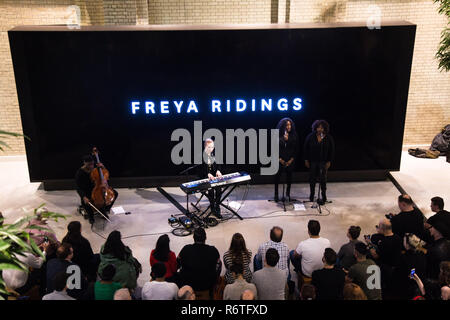 London, UK. 6th December 2018. Today at Apple - Freya Ridings performing at Apple Store Covent Garden London on 6th December 2018 Credit: Tom Rose/Alamy Live News Stock Photo