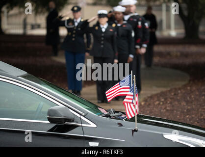 A hearse carrying the casket of former President Jimmy Carter arrives ...