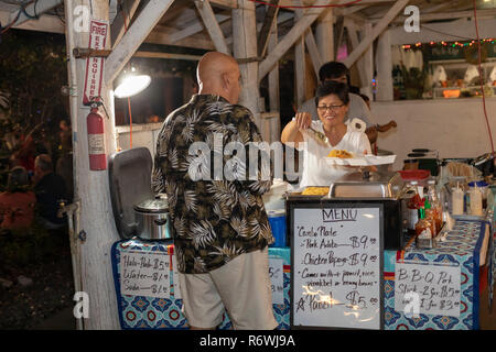 Kalapana, Hawaii - Hundreds attend the Kalapana Night Market every Wednesday for music, dancing, food, and crafts. The event was begun by the late Unc Stock Photo