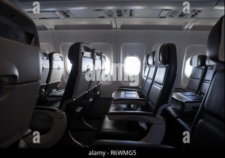 The Business class cabin and seats on a British Airways Airbus A320 Stock Photo