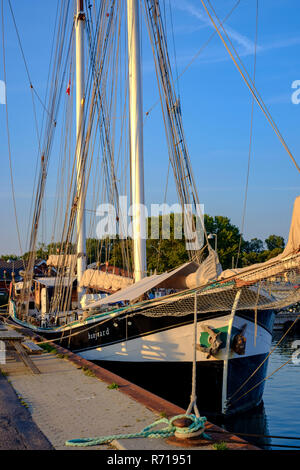 The schooner BANJAARD at the quay in the harbour of Klintholm Havn, Moen Island, Denmark, Scandinavia, Europe. Stock Photo