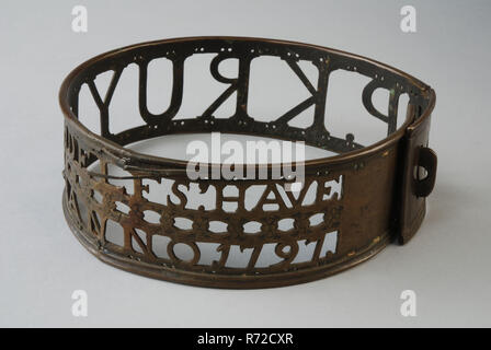 Copper dog outlet collar