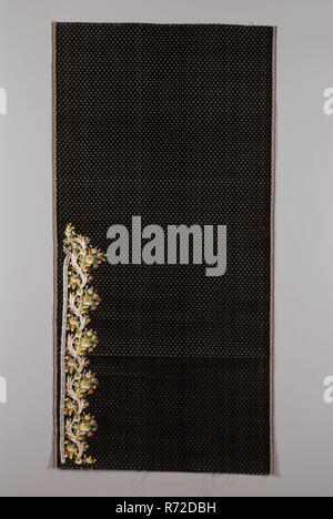 Uncut jacket of aubergine velvet embroidered with floral motifs: embroidered on velvet velvet in five parts and not yet processed into jacket, jacket outerwear men's clothing clothing velvet silk, textile embroided Uncut man's jacket made of aubergine velvet embroided with floral motifs: embroided on five sides on velvet strip and not yet processed into jacket Aubergine velvet fabric with vertical blue-green line and small yellow rectangles with two selvedges. Sewing marks in selvedges embroidery of flowers for edge embroidery man Stock Photo