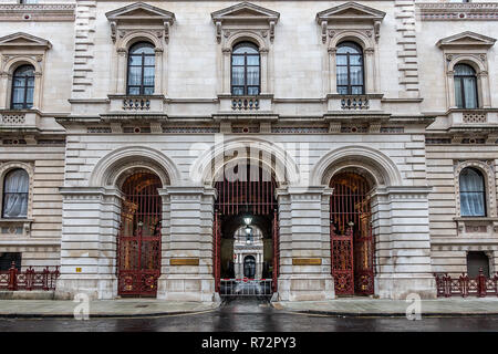 Foreign and Commonwealth office in Whitehall in London Stock Photo