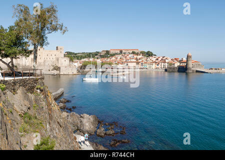 France, Pyrenees Orientales, Cote Vermeille, Collioure, bay of Collioure, Baleta cove // France, Pyrénées-Orientales (66), Côte Vermeille, Collioure,  Stock Photo