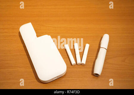 cigarette vape machine standing type vape vending machine with age verify payment