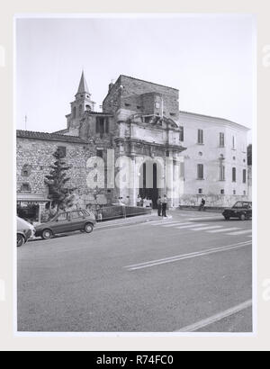Umbria Terni Amelia Porta Romana, this is my Italy, the italian country of visual history, Post-medieval Porta Romana, city gate dating from 1703 Antiquities Polygonal wall at the side of the Porta Romana, 5th-4th centuries B.C. Photo 1985 Stock Photo