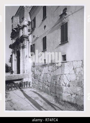 Umbria Terni Amelia Porta Romana, this is my Italy, the italian country of visual history, Post-medieval Porta Romana, city gate dating from 1703 Antiquities Polygonal wall at the side of the Porta Romana, 5th-4th centuries B.C. Photo 1985 Stock Photo