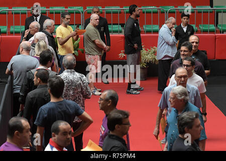 Rio de Janeiro, Brazil. 8th December 2018.Eleicao Flamengo trienio 2019-2021 - Movement of voters during the election of President for the Triennium 2019 to 2021, held at the Helio Mauricio Gymnasium, Gavea's headquarters, South Zone of Rio de January. Credit: AGIF/Alamy Live News Stock Photo