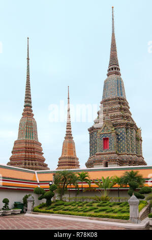 Phra Maha Chedi Si Ratchakan of Wat Pho, Temple of the Reclining Buddha, official name Wat Phra Chetuphon Vimolmangklararm Stock Photo