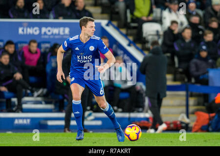 Leicester, UK. 8th Dec 2018. Jonny Evans of Leicester City during the Premier League match between Leicester City and Tottenham Hotspur at the King Power Stadium, Leicester, England on 8 December 2018. Photo by Matthew Buchan.  Editorial use only, license required for commercial use. No use in betting, games or a single club/league/player publications. Credit: UK Sports Pics Ltd/Alamy Live News Stock Photo