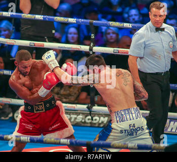 Sheffield, UK. 8th Dec 2018.   Kell Brook (Red Shorts) v Michael Zerafa (White/Blue Shorts) during the Final Eliminator contest for the WBA World Super-welterweight Title.  Credit: Touchlinepics/Alamy Live News Stock Photo