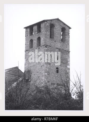 Lazio Roma Ponzano Romano Abbey of S. Andrea in Flumine, this is my Italy, the italian country of visual history, Exterior views of abbey and church, originally built in fifth c. restored in 1959 and 1980. Interior views of apse frescos and apse arch decoration Stock Photo