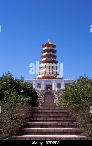 8 LEVEL PAGODA LOCATED IN THE NAN TIEN BUDDHIST TEMPLE COMPLEX, BERKELEY, WOLLONGONG, NEW SOUTH WALES, AUSTRALIA Stock Photo