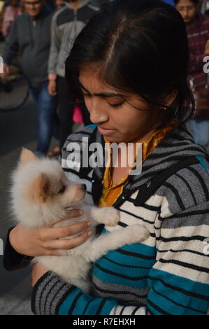 Kolkata, India. 09th December, 2018. Galiff Street Pet And Plant Market, that held on every Sunday morning in the Baghbazar area of Kolkata. A large variety of seasonal, flowering, garden, and other ornamental plants are available. Variety types ornamental fishes, birds, puppies, rats, rabbits etc. are also found. It is the largest market of such kind in West Bengal. Credit: Biswarup Ganguly/Alamy Live News Stock Photo