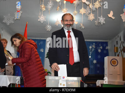 Eriwan, Armenia. 09th Dec, 2018. Armenia's Prime Minister Nikol Paschinjan votes in a kindergarten in the capital Yerevan. Early parliamentary elections were held in the former Soviet republic on Sunday. Credit: Christian Thiele/dpa-Zentralbild/dpa/Alamy Live News Stock Photo