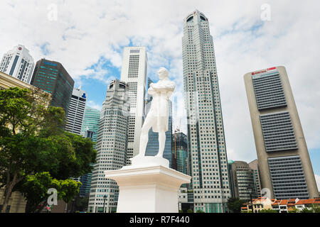 Raffles' Landing Site, Sir Thomas Stamford Raffles statue, Singapore Stock Photo