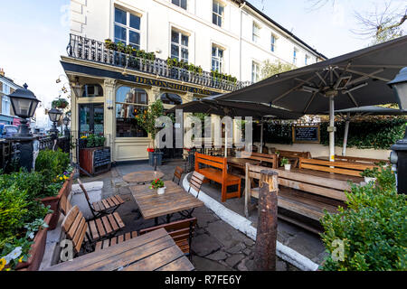 The Devonshire Arms pub, Kensington, London. UK Stock Photo