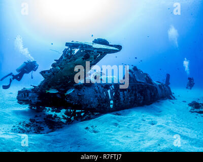 Corsair plane Wreck from World War 2 - Scuba diving in Oahu, Hawaii Stock Photo