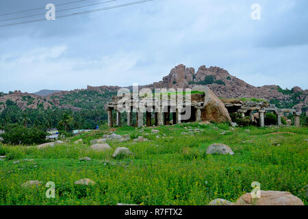 Temple ruins at Hemakuta Hill, Hampi, Karnataka, India Stock Photo