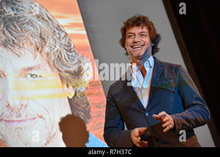 Napoli, Italy. 09th Dec, 2018. Alberto Angela, an Italian tv conductor,  writer and journalist, during the presentation of his book: CLEOPATRA. LA  REGINA CHE SFID' ROMA E CONQUIST' L'ETERNITÀ at the Teatro