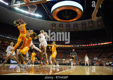 Austin, TX, USA. 09th Dec, 2018. Tennessee Lady Vols Head Coach Holly
