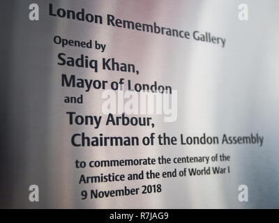 Sadiq Khan unveils the London Remembrance Gallery which contains stories of Londoners wartime memories as well as a permanent memorial.  Tony Arbour AM also delivers a speech on behalf of London Assembly Members.   The London Remembrance Gallery features a scarlet ‘cloud’ of 48,000 poppies, suspended from the ceiling; the art installation is presented in collaboration with the London Bridge branch of the Royal British Legion.  Featuring: Atmosphere, View Where: London, United Kingdom When: 09 Nov 2018 Credit: Wheatley/WENN Stock Photo