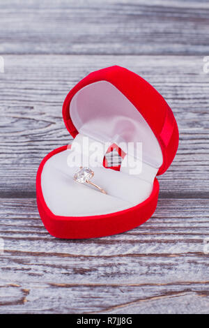 Engagement Ring Boxes: 31 Creative Ideas For A Perfect Proposal | Engagement  ring box, Unique ring box, Cool wedding rings