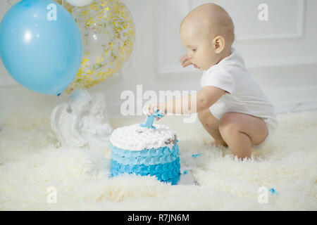 Lisari's Cakes - Birthday Cake for One year Baby Boy - by... | Facebook