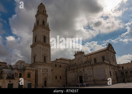 The cathedral and tower, Piazza del Duomo, Lecce, Puglia, Italy Stock Photo