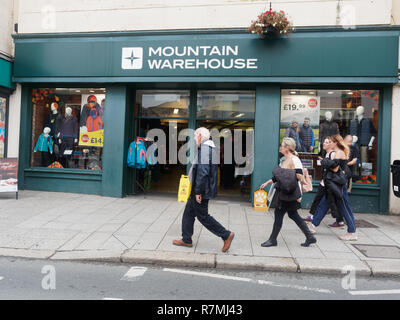 High Street Brands and shoppers Truro Cornwall, 2018  Robert Taylor/Alamy Live News. Truro, Cornwall, UK. Stock Photo