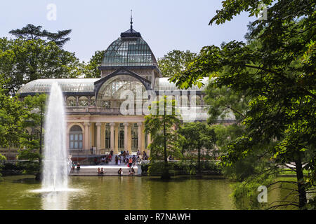 The Palacio de Cristal in the Buen Retiro Park, Madrid Stock Photo