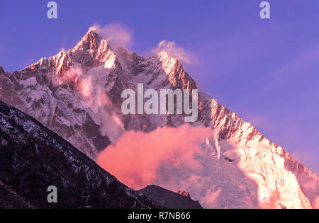 Greatness of nature concept: grandiose view of Lhotse peak (8516 m) at sunset. Nepal, Himalayas. Stock Photo