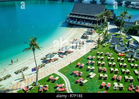 United Arab Emirates, Abu Dhabi, Al Zahiyah district, panorama from Abu Dhabi Mall, beach of the luxury Beach Rotana hotel Stock Photo