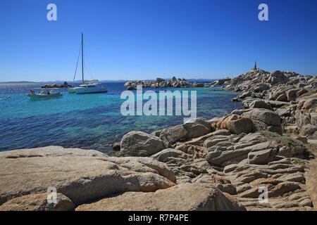 France, Corse du Sud, Bonifacio, Lavezzi Islands Nature Reserve, beach of Cala di Achiarinu Stock Photo